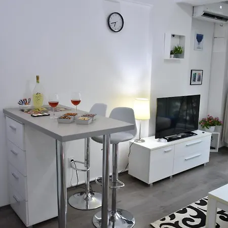 Blue Corner Apartment